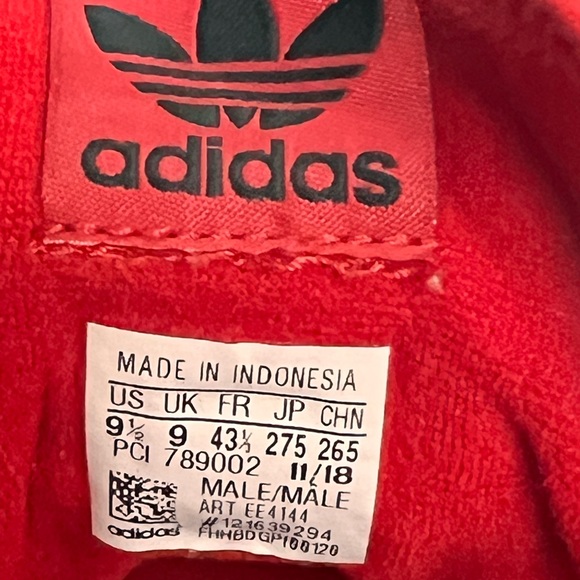 Adidas Sneakers, size 9 1/2. - Picture 8 of 8